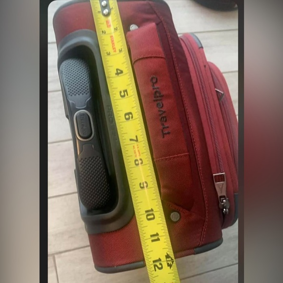 Travelpro Burgundy Rolling Carry on - Picture 10 of 11